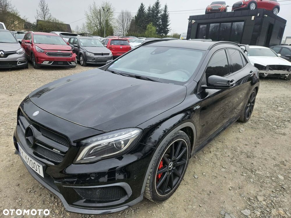 Mercedes-Benz GLA 45 AMG 4-Matic - 9