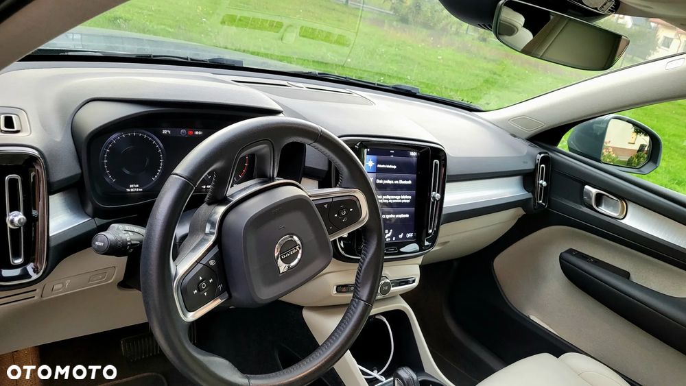 Volvo XC 40 T3 Momentum Pro - 13