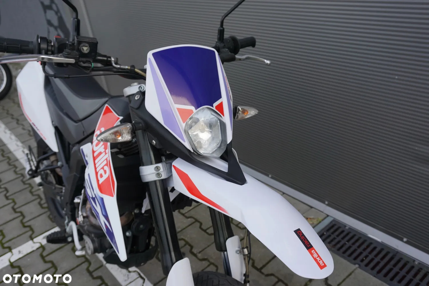 Aprilia SX - 9