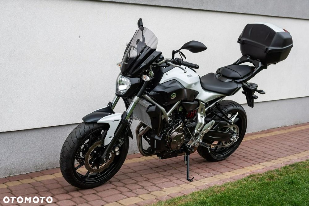 Yamaha MT - 7