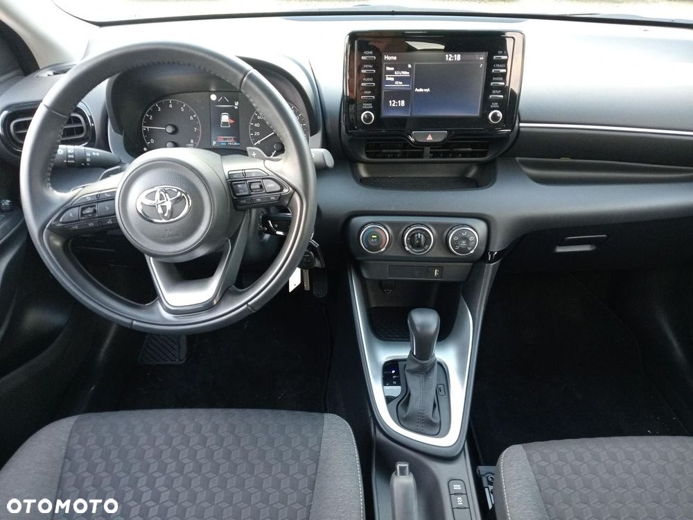 Toyota Yaris - 12