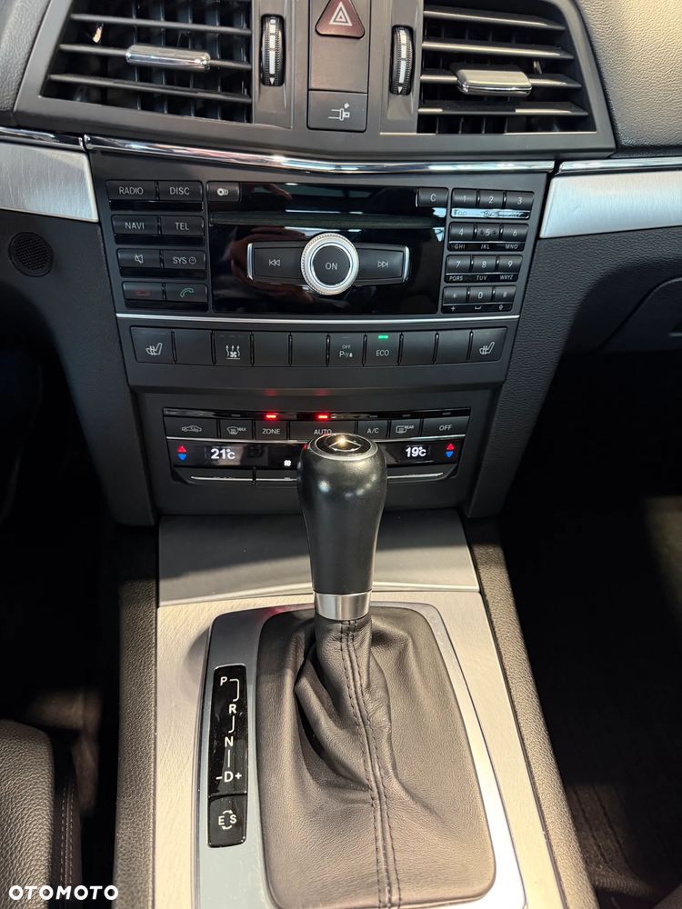 Mercedes-Benz Klasa E 350 BlueEFFICIENCY 7G-TRONIC Avantgarde - 25