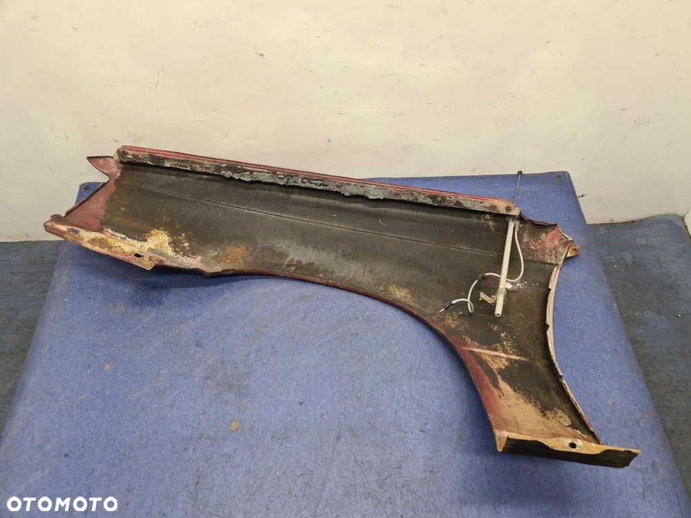 OPEL KADETT E LIFT BŁOTNIK PRZÓD PRAWY - 12