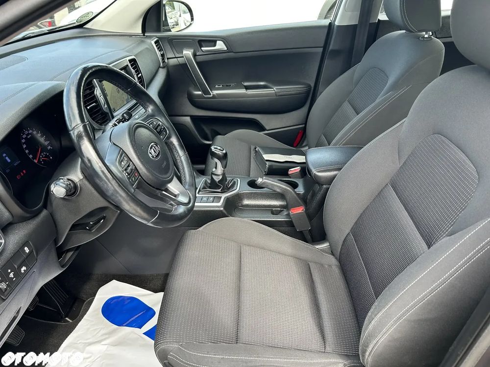 Kia Sportage 1.6 GDI 2WD Attract - 12