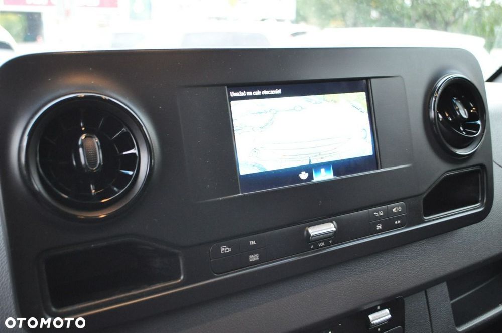 Mercedes-Benz Sprinter - 17