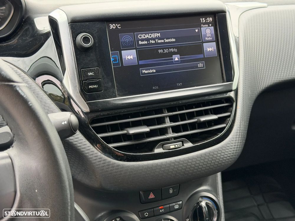Peugeot 208 1.6 BlueHDi Style - 9