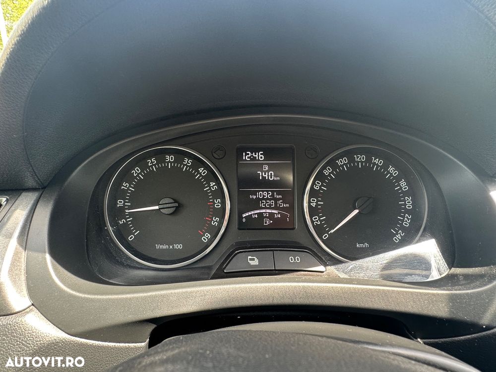 Skoda RAPID 1.6 TDI Active - 24