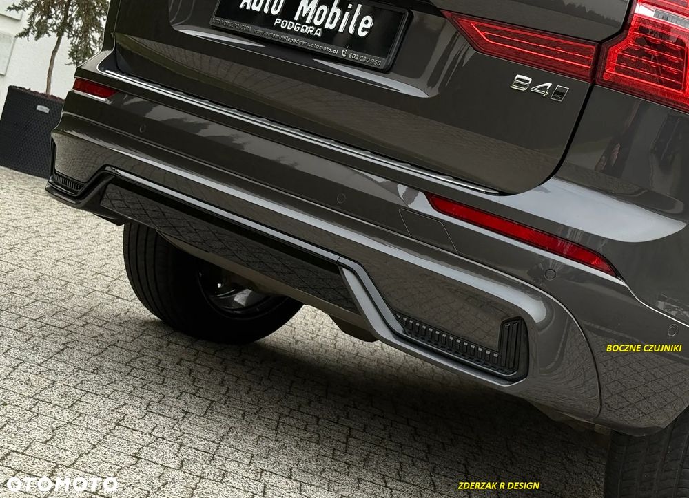 Volvo XC 60 B4 D AWD Plus Dark - 38