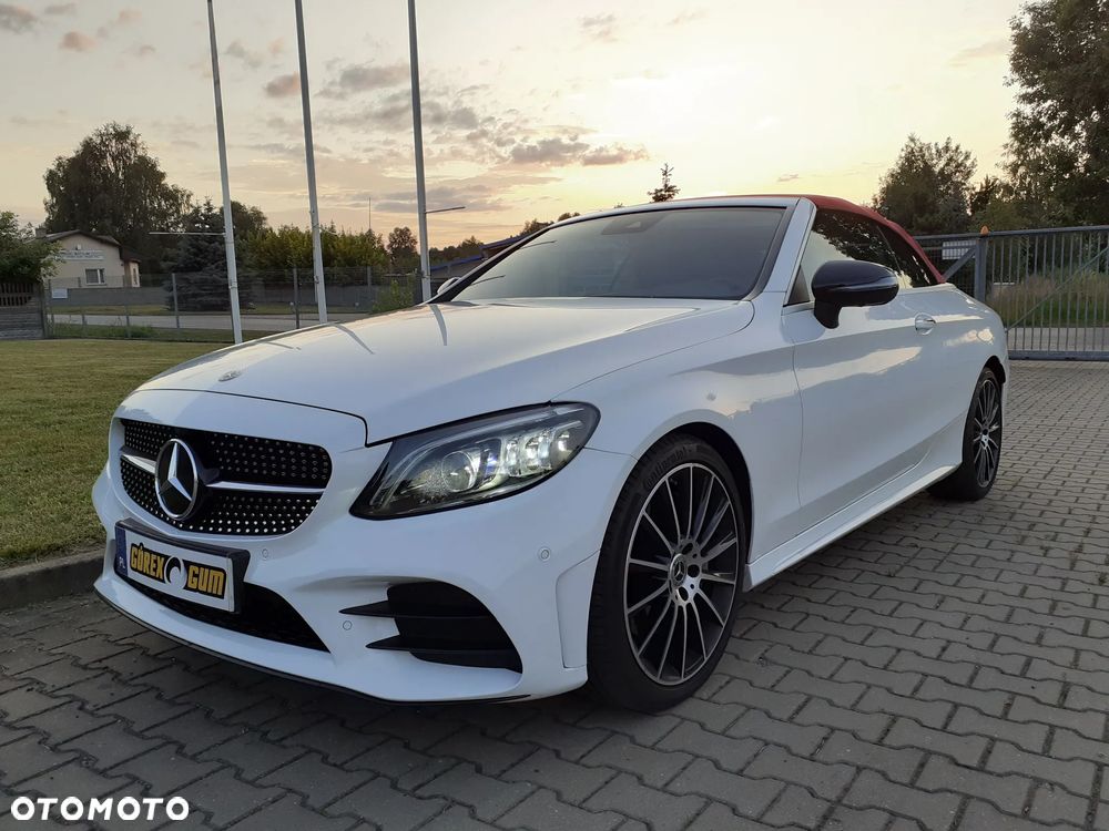 Mercedes-Benz Klasa C 300 9G-TRONIC - 16