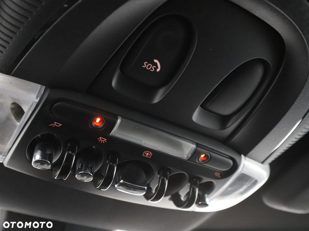 MINI Countryman Cooper S E All4 - 35