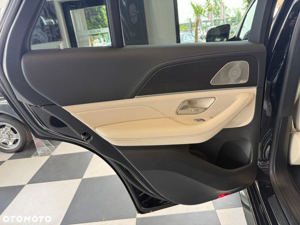 Mercedes-Benz GLE - 11