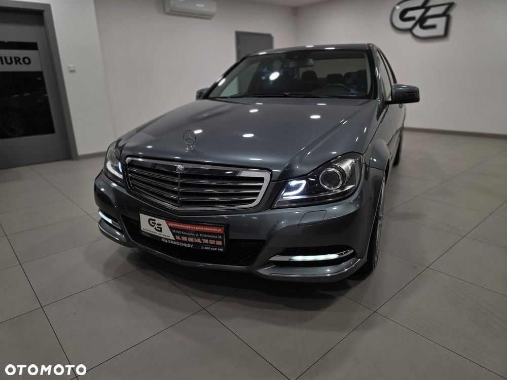 Mercedes-Benz Klasa C 180 BlueEFFICIENCY 7G-TRONIC Elegance - 10