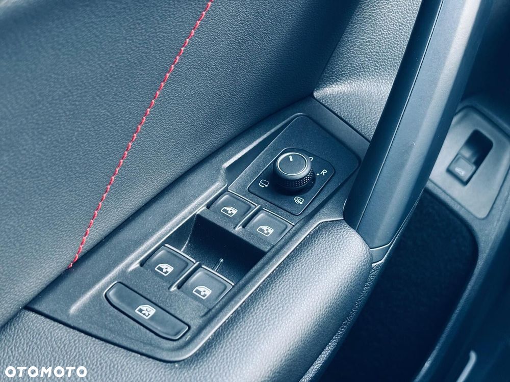 Volkswagen Tiguan 2.0 TSI 4Mot Urban Sport DSG - 36