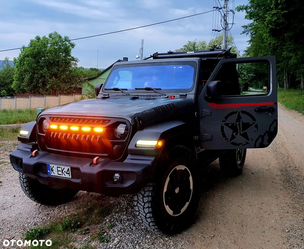 Jeep Wrangler - 1