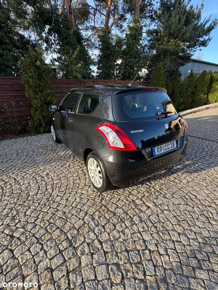 Suzuki Swift 1.2 Premium - 4