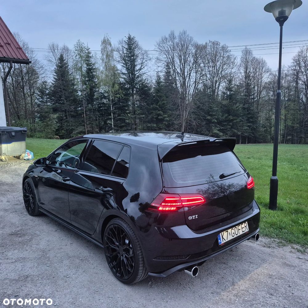 Volkswagen Golf GTI (BlueMotion Technology) DSG Performance - 14