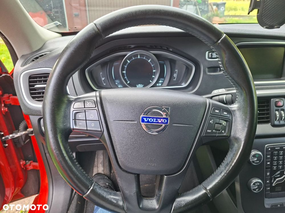 Volvo V40 D3 Momentum - 18