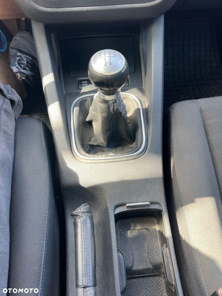 Volkswagen Golf - 16