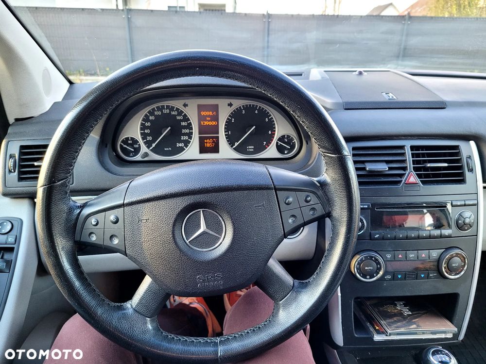 Mercedes-Benz Klasa B 200 - 15