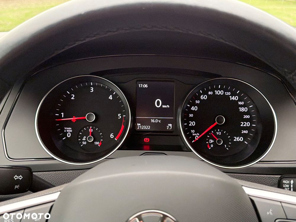 Volkswagen Passat 2.0 TDI EVO Essence - 17