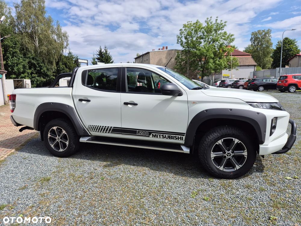 Mitsubishi L200 Pick Up 4x4 S&S Autm Double Cab Plus - 4