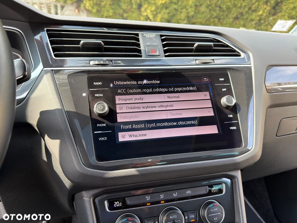 Volkswagen Tiguan - 34