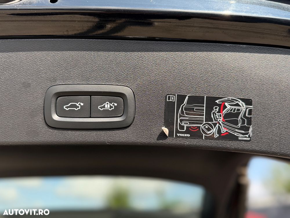 Volvo XC 40 T4 Recharge DKG Essential - 25