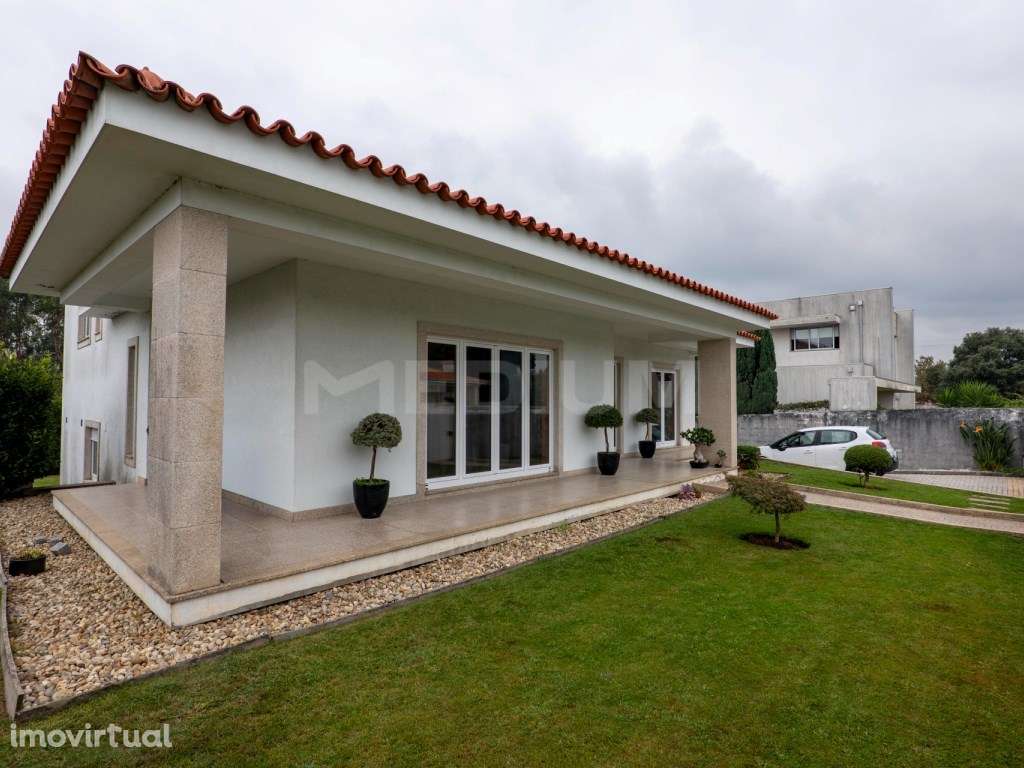 Moradia Isolada em Avidos - Grande imagem: 3/32