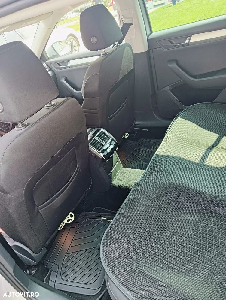 Skoda Superb Combi 1.6 TDI DSG Ambition - 7