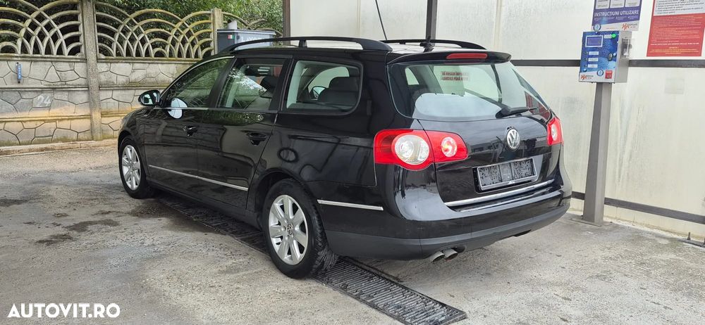 Volkswagen Passat - 4