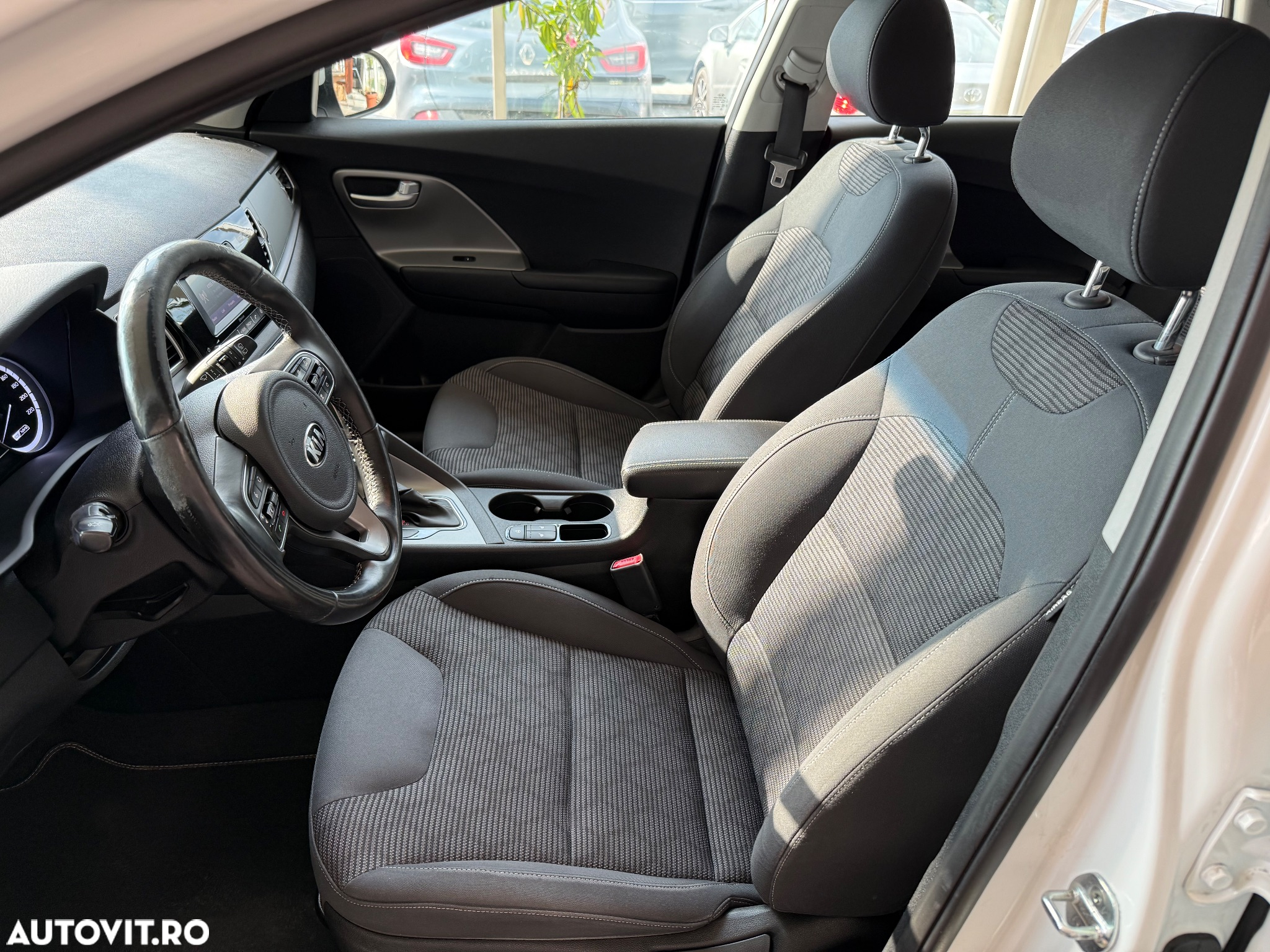 Kia Niro 1.6 GDI HEV 2WD OPF Aut. Spirit - 13