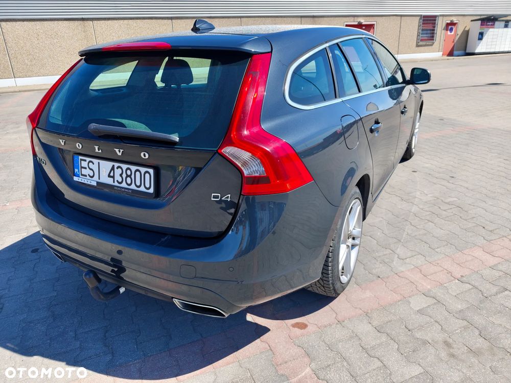 Volvo V60 D4 Drive-E Momentum - 7