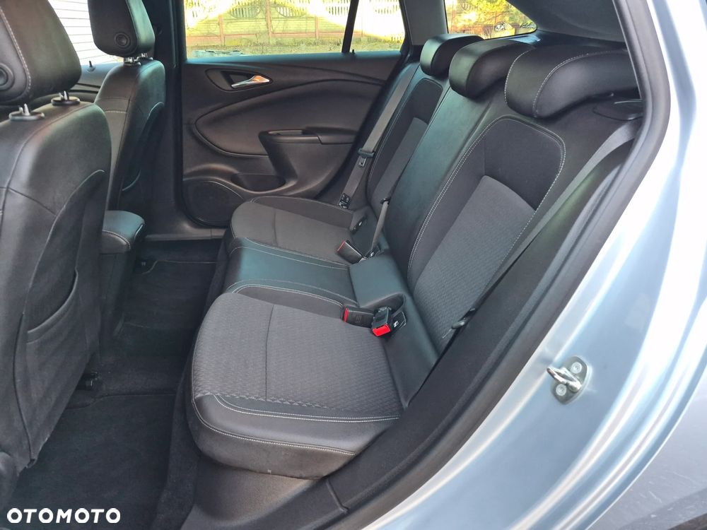 Opel Astra 1.4 Turbo Start/Stop Automatik Business - 17