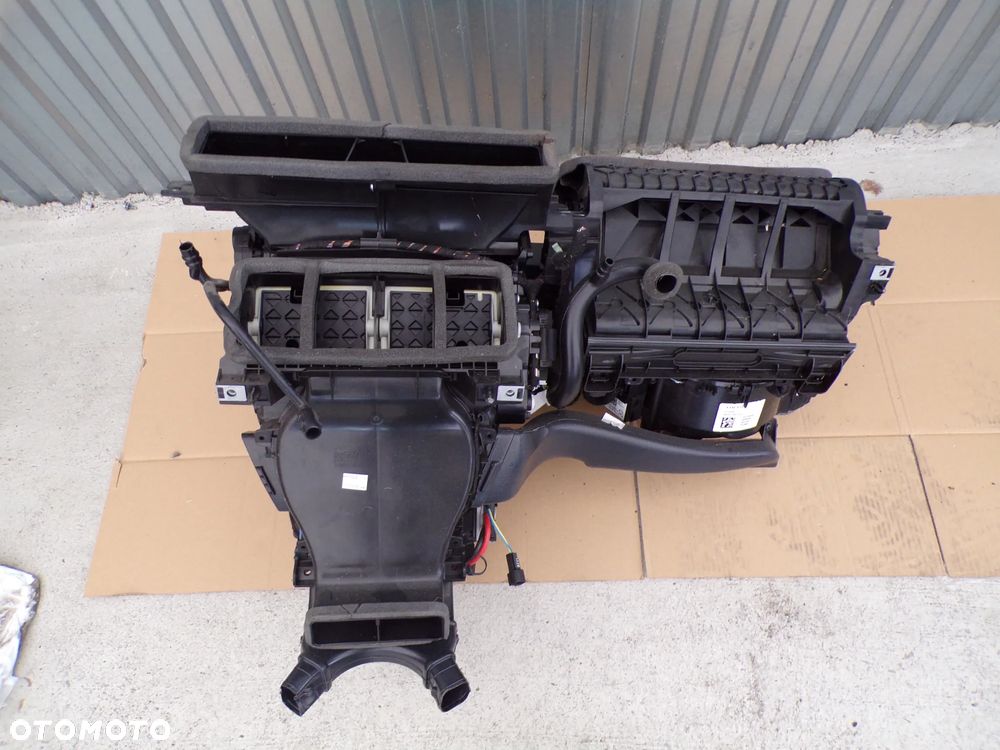 NAGRZEWNICA VOLVO XC40 II - 2