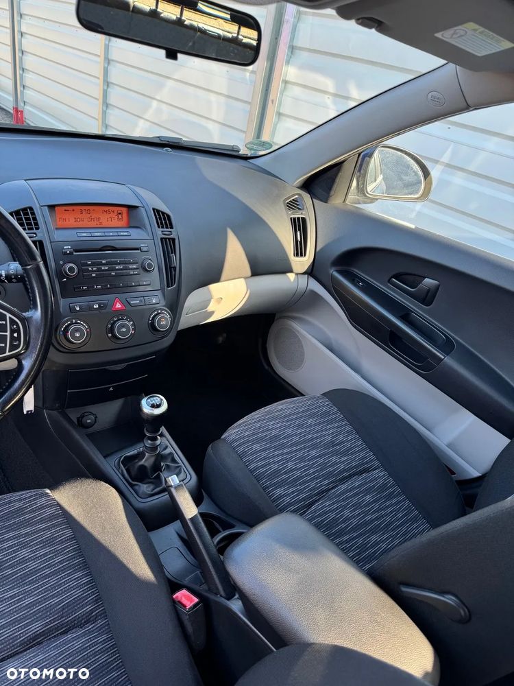 Kia Ceed 1.4 Comfort - 36