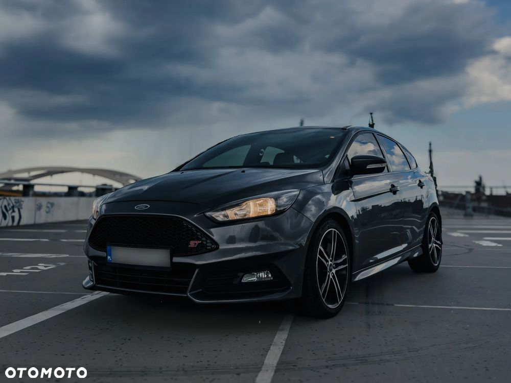 Ford Focus 2.0 EcoBoost ST - 3
