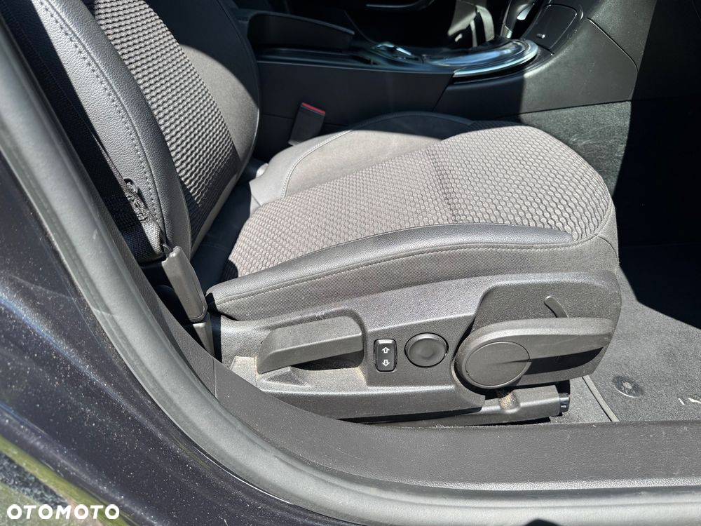 Opel Insignia 2.0 CDTI Cosmo - 24