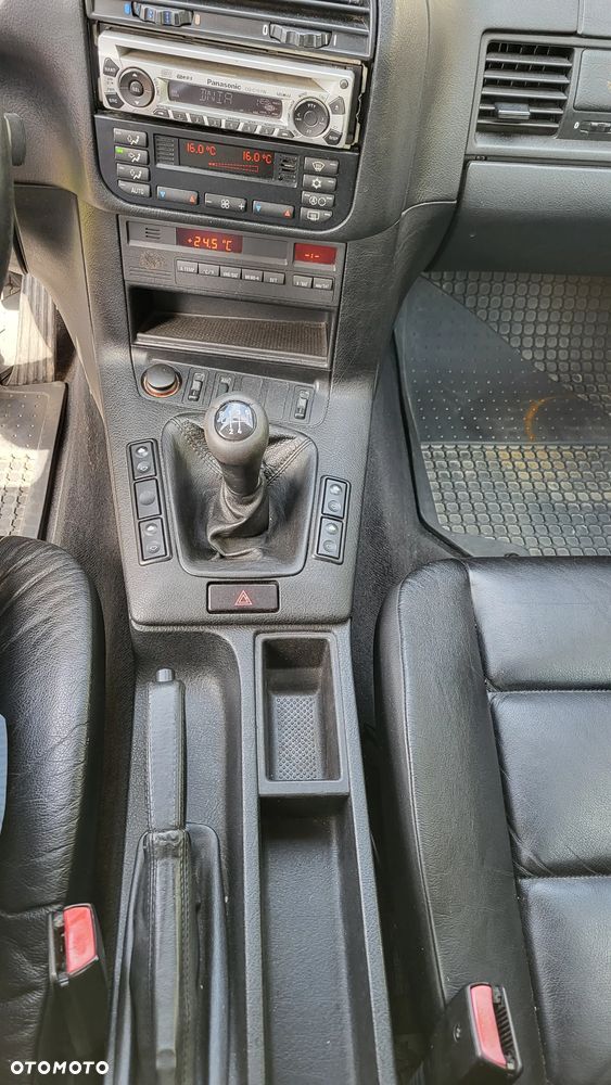 BMW Seria 3 316i - 15