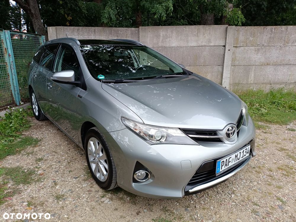 Toyota Auris 1.6 Luna - 10