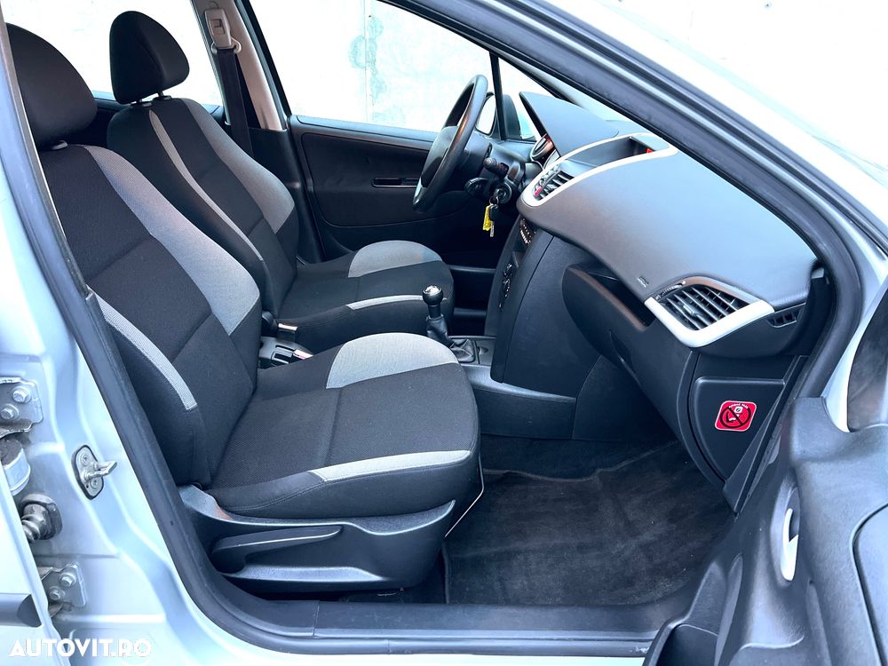 Peugeot 207 95 VTi Urban Move - 10