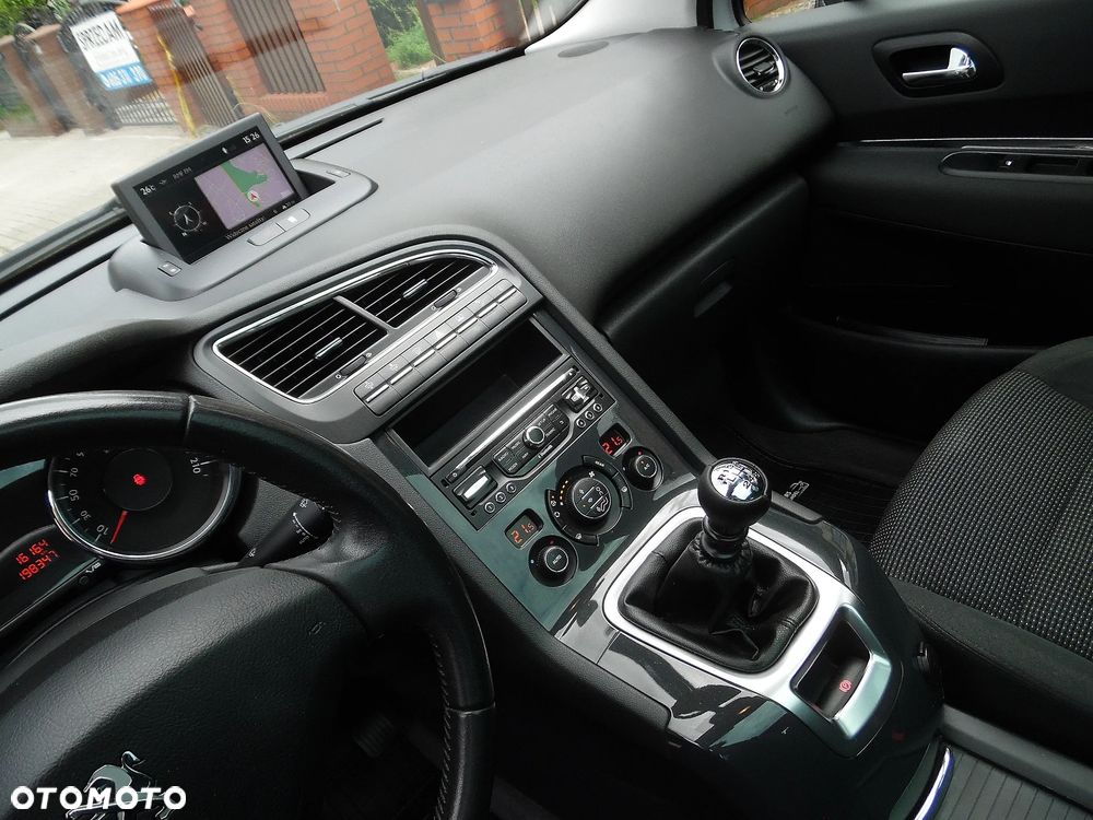 Peugeot 5008 2.0 HDi Family 7os - 31