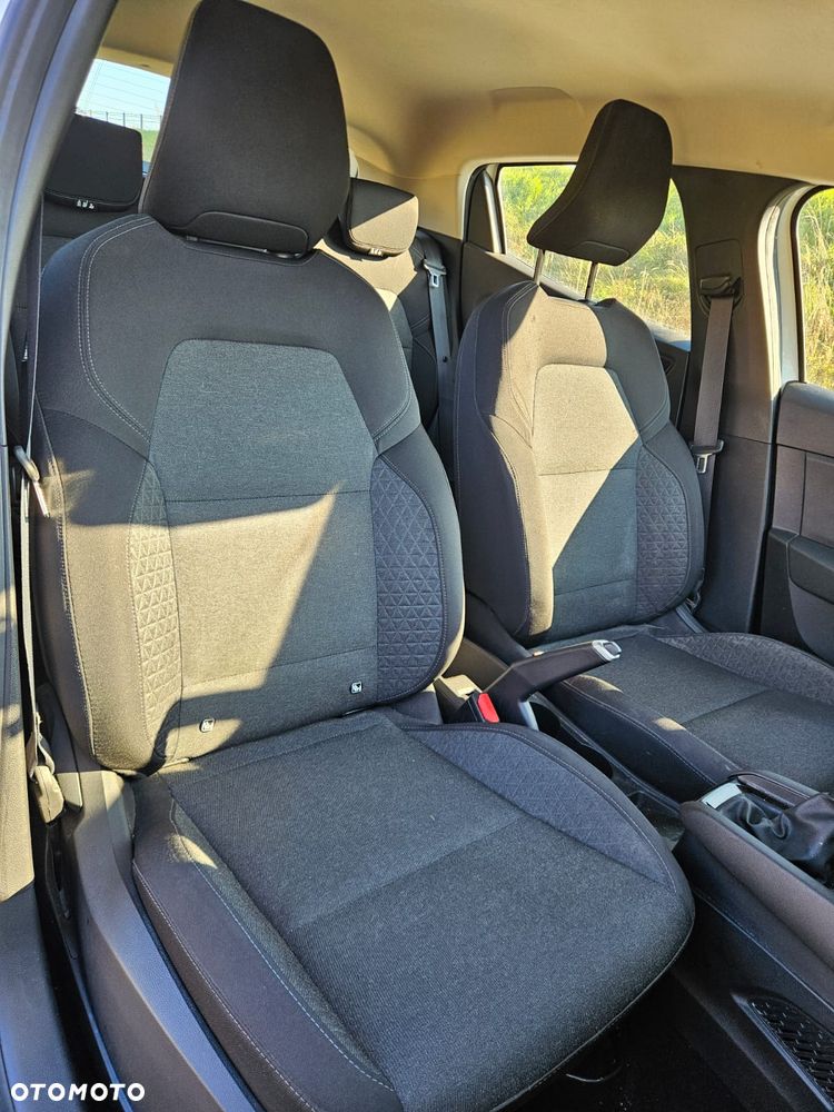 Renault Clio - 11