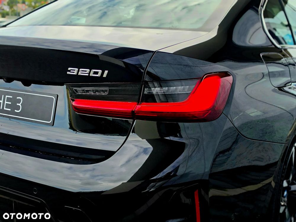 BMW Seria 3 320i xDrive M Sport - 8