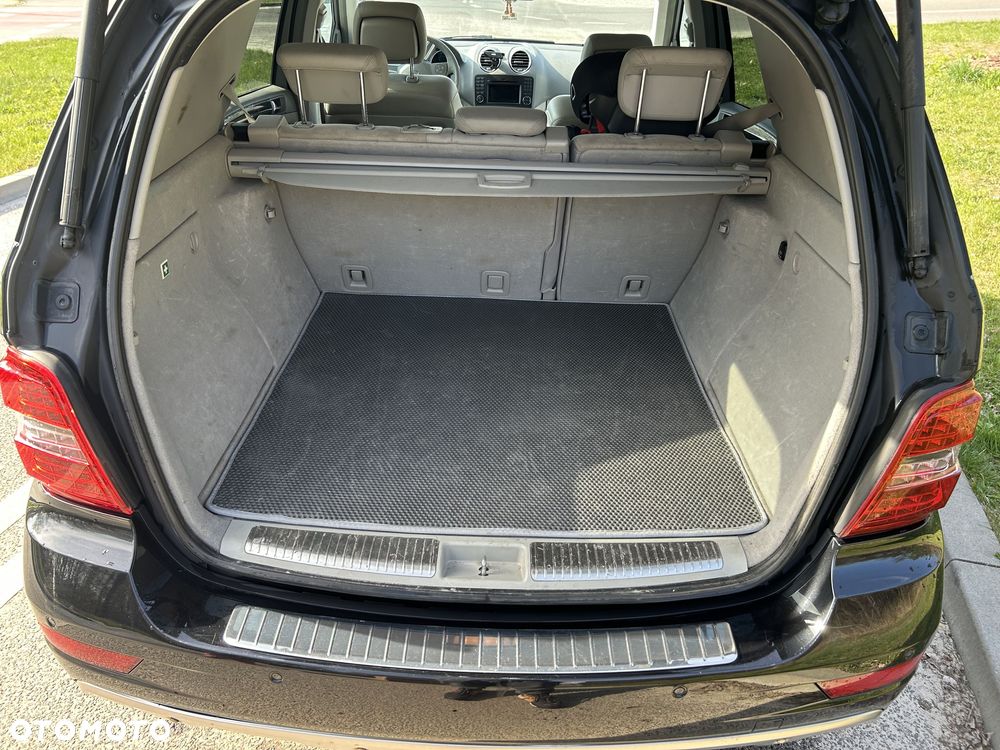 Mercedes-Benz ML 300 CDI 4Matic 7G-TRONIC DPF BlueEFFICIENCY - 10