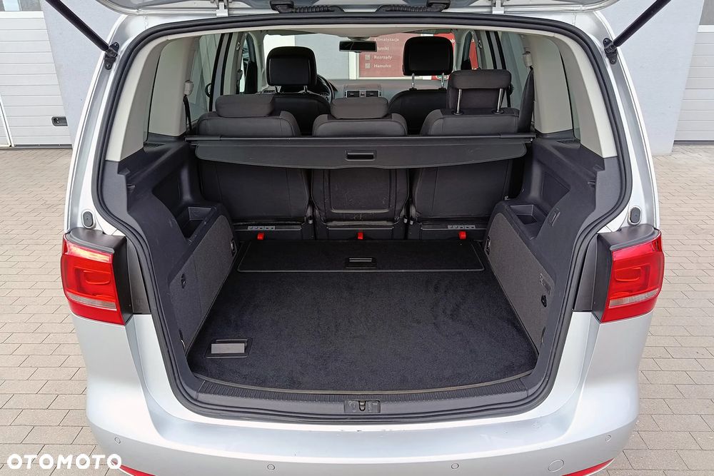 Volkswagen Touran 2.0 TDI DPF Comfortline - 33