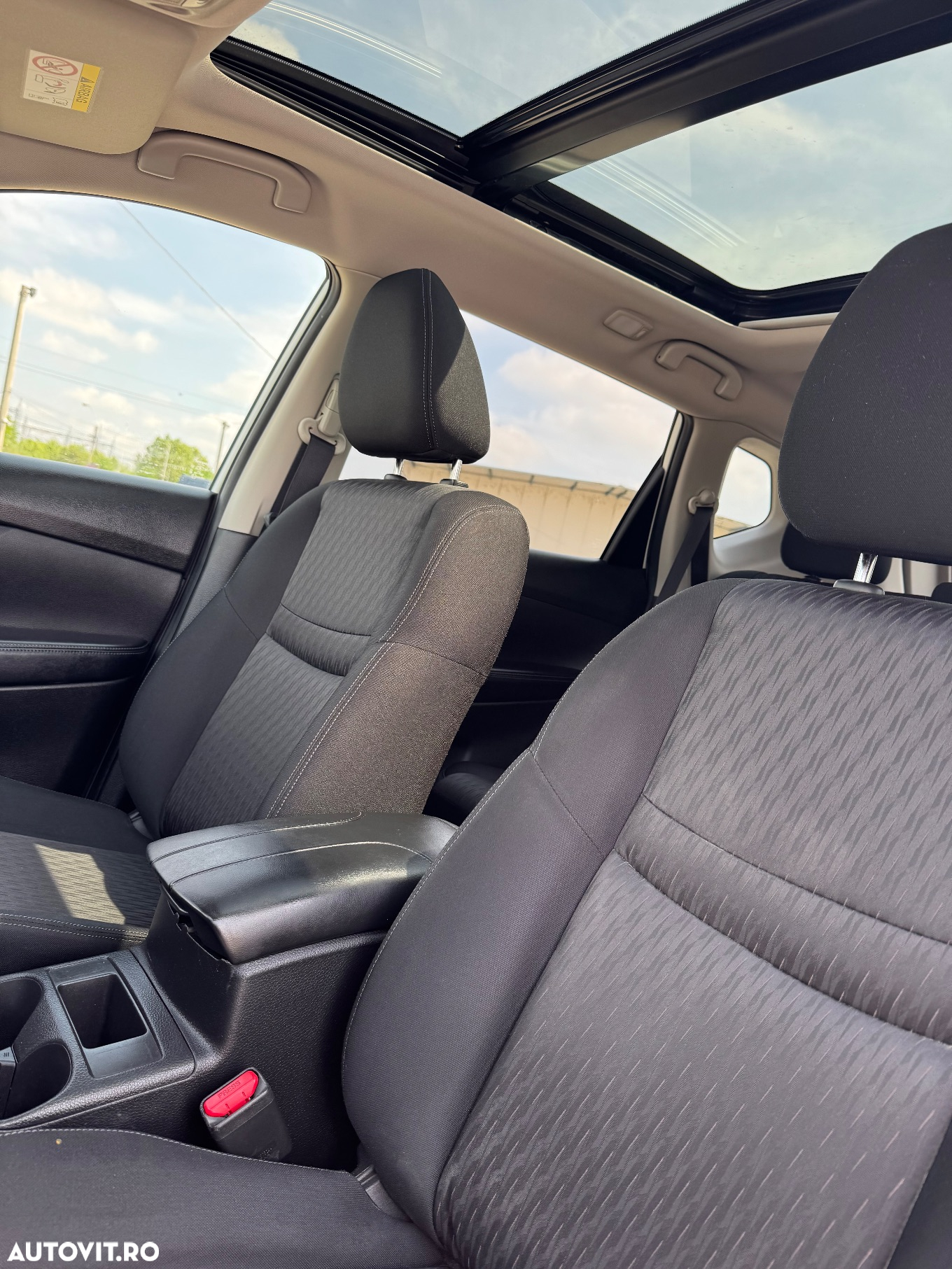 Nissan X-Trail 1.6 dCi Xtronic N-Connecta - 17