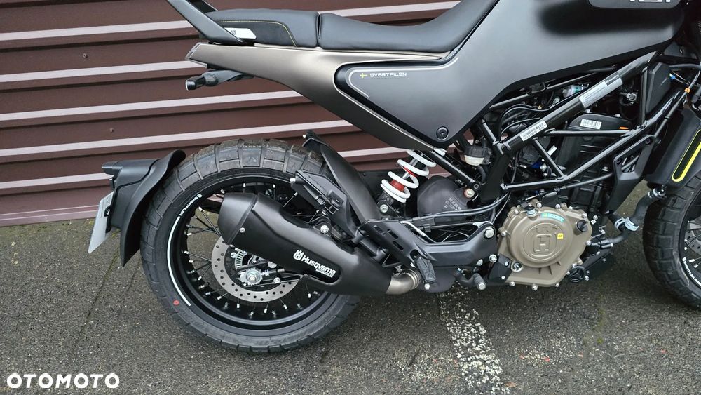 Husqvarna Svartpilen - 4