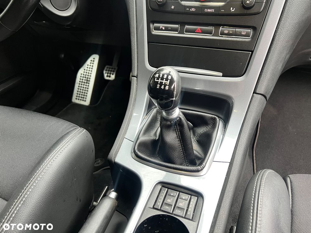 Ford Mondeo 2.0 TDCi Champions Edition - 24