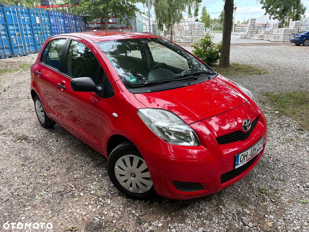 Toyota Yaris 1.0 VVT-i - 10
