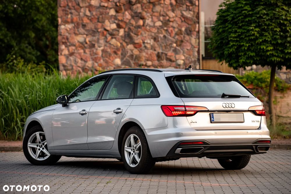 Audi A4 - 4